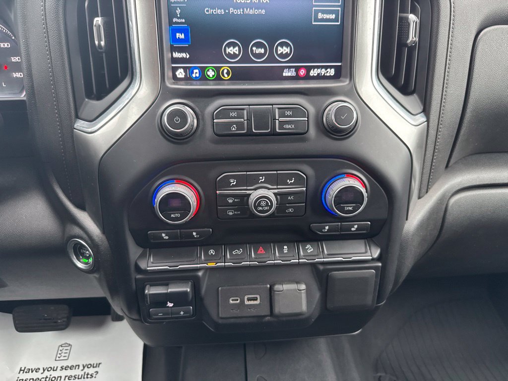 Used 2022 Chevrolet Silverado 1500 LT w/ Z71 Off-Road Package AWD/4WD image 17