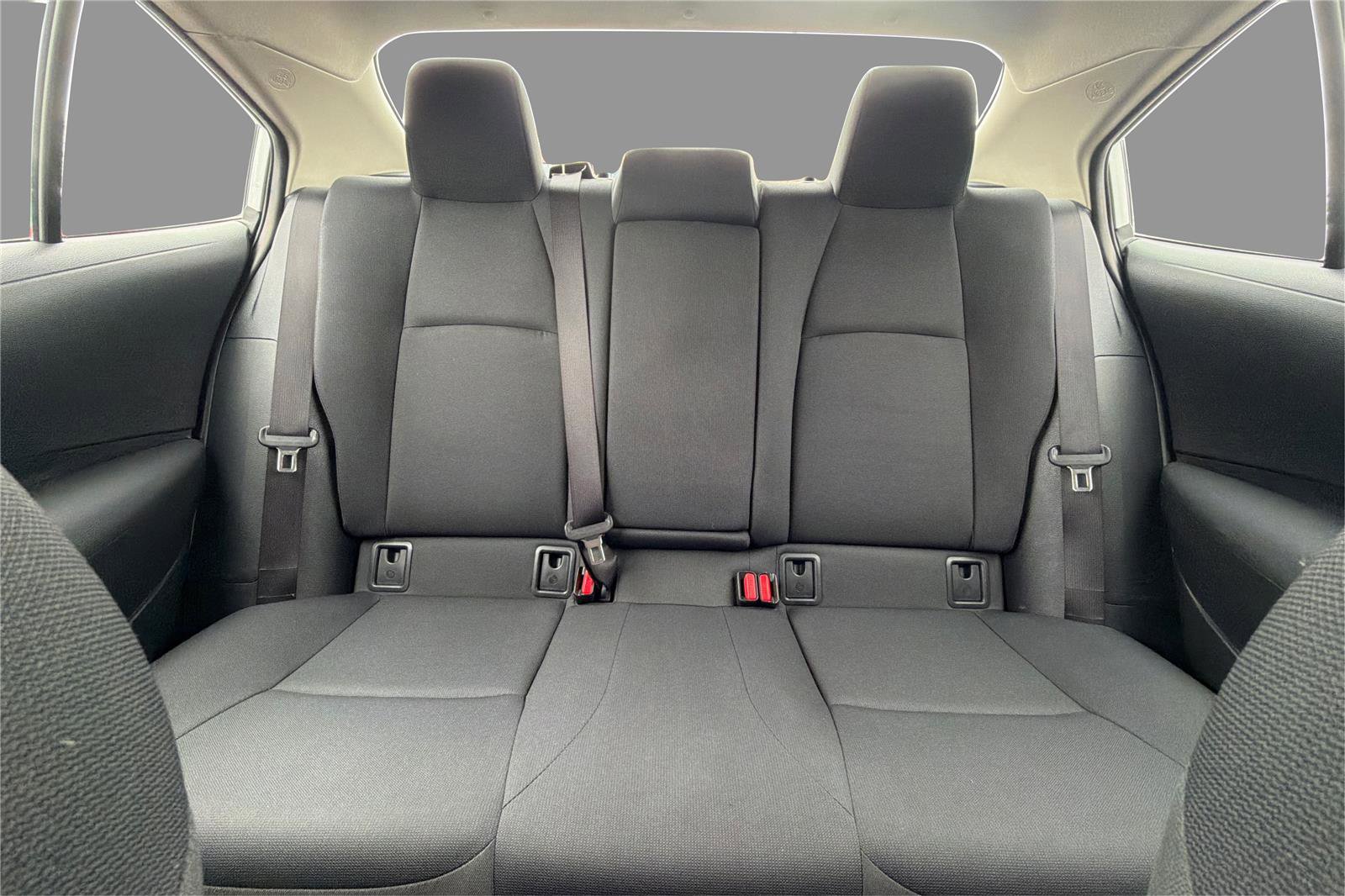 Used 2022 Toyota Corolla LE FWD image 14