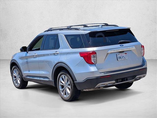 Used 2020 Ford Explorer XLT w/ Equipment Group 202A AWD/4WD image 7