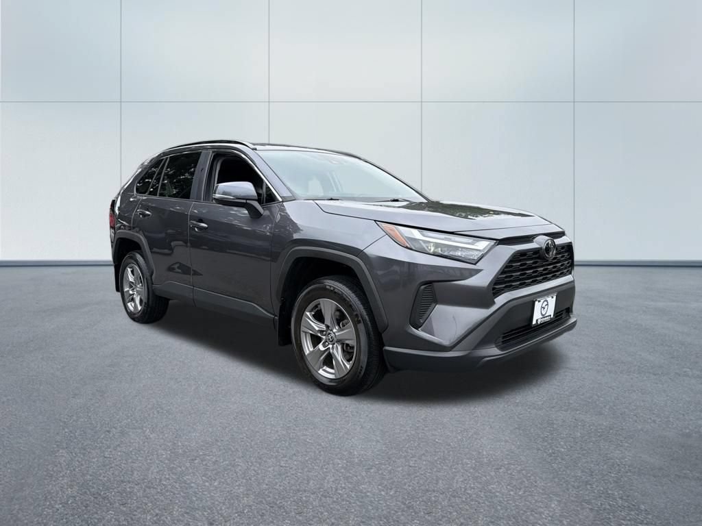 Used 2024 Toyota RAV4 XLE w/ Convenience Package AWD/4WD image 4