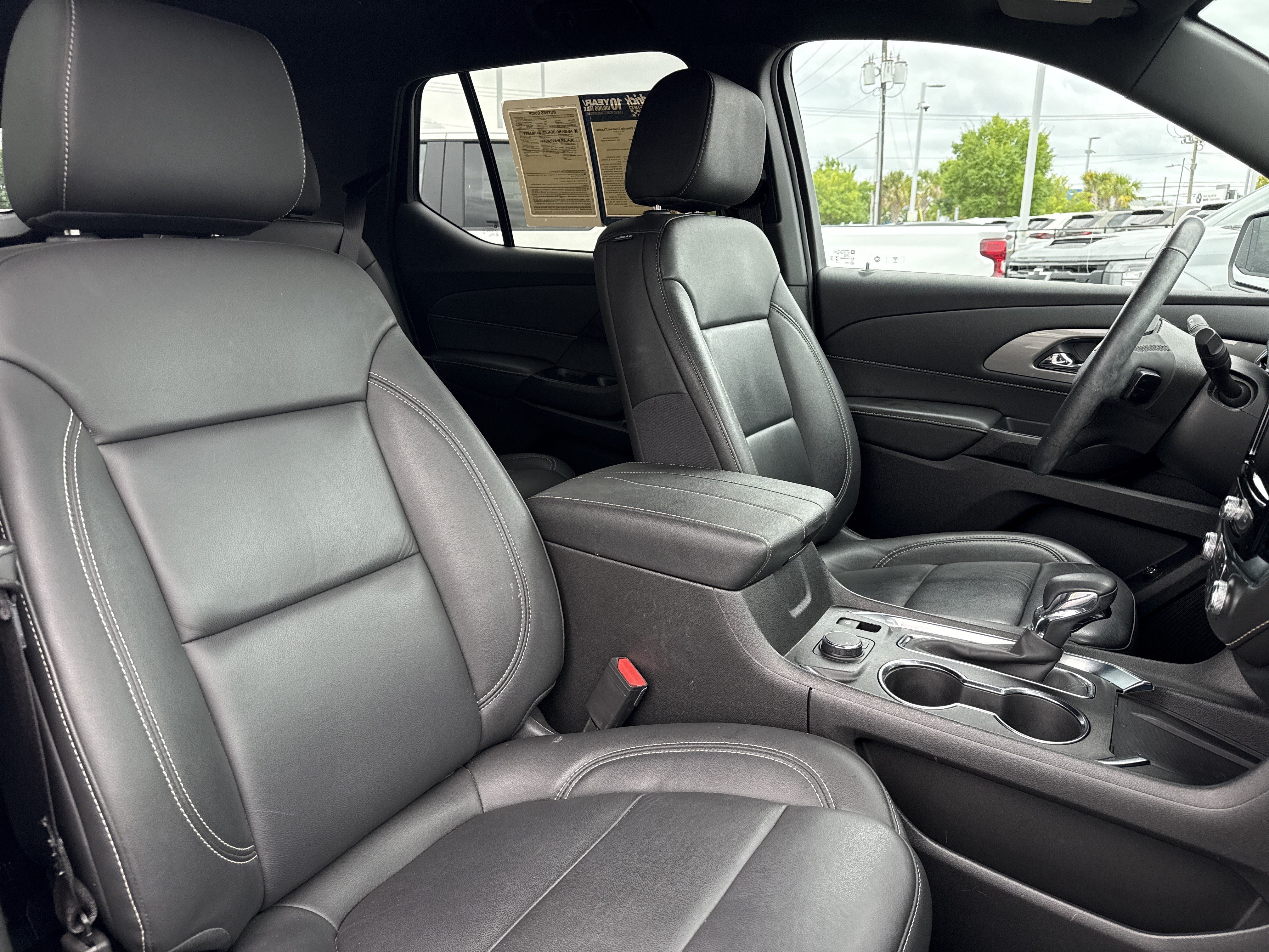 Used 2023 Chevrolet Traverse LT AWD/4WD image 32