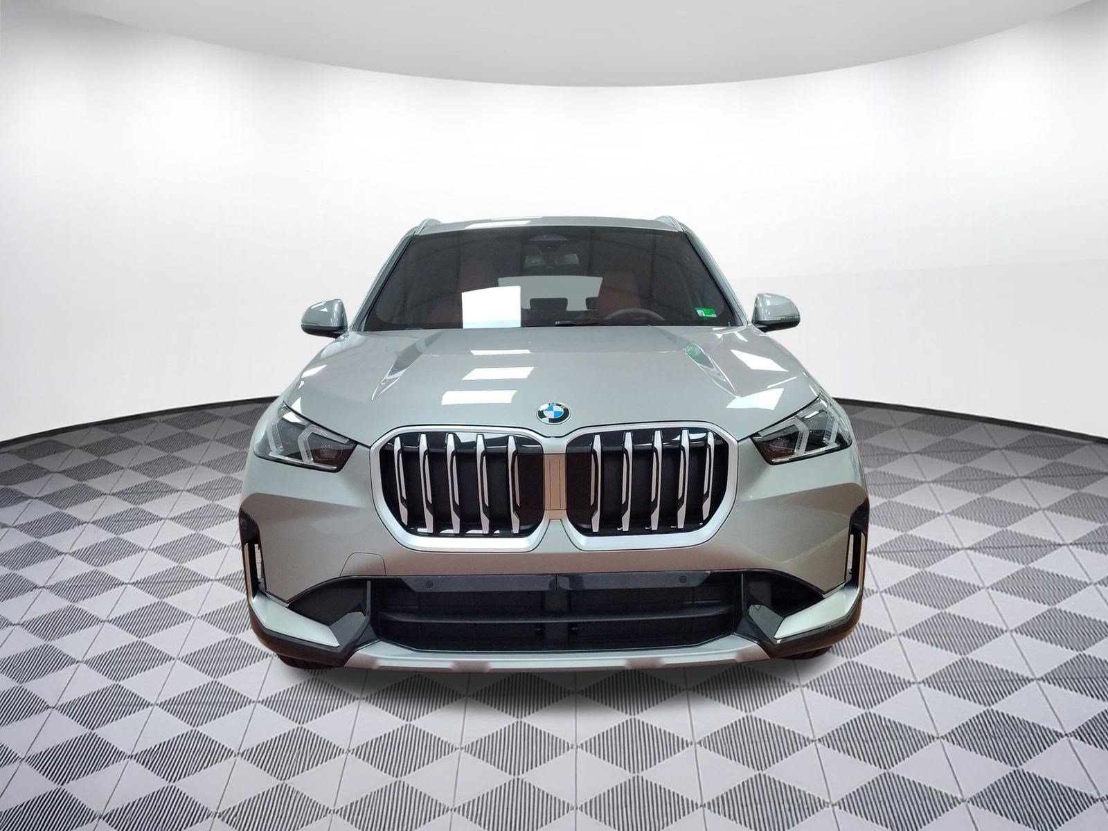Certified 2025 BMW X1 xDrive28i w/ Convenience Package AWD/4WD image 5