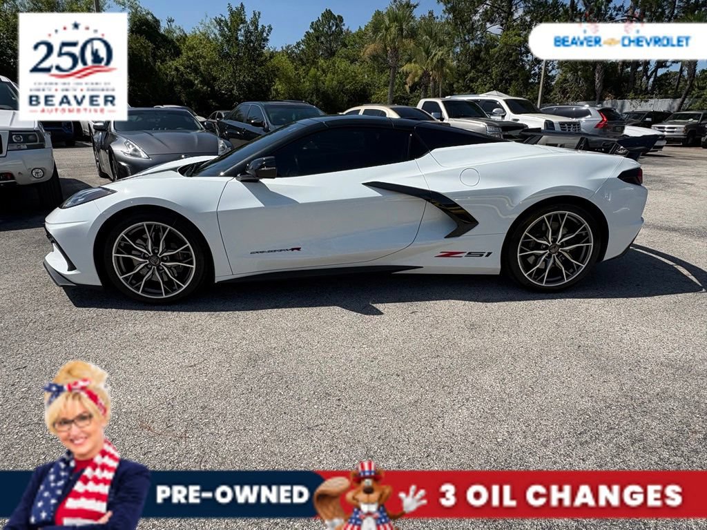 Used 2025 Chevrolet Corvette Stingray Premium Conv w/ Z51 Performance Package RWD image 4