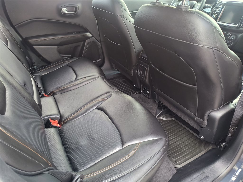 Used 2018 Jeep Compass Limited AWD/4WD image 27