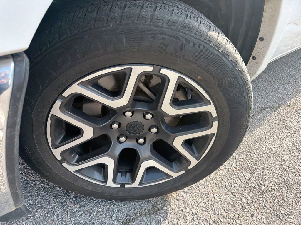 Used 2025 RAM 1500 Laramie image 2