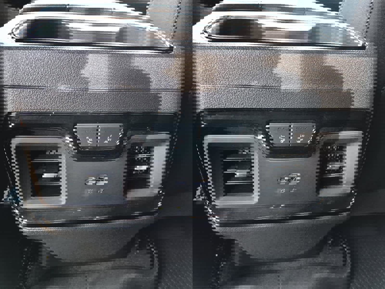 Certified 2024 GMC Sierra 1500 AT4 w/ Technology Package image 16