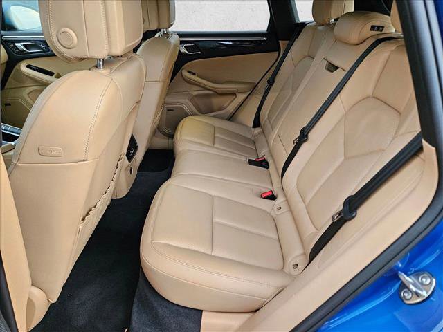 Used 2018 Porsche Macan Sport Edition image 19
