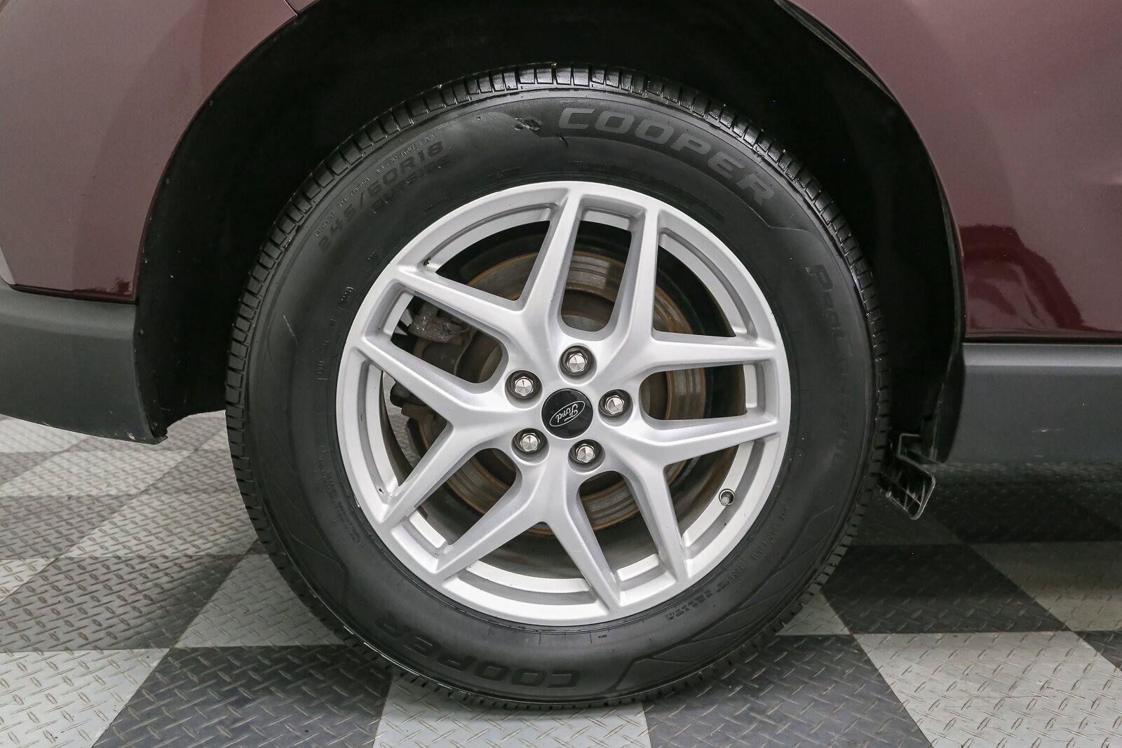 Used 2024 Ford Edge SEL AWD/4WD image 16
