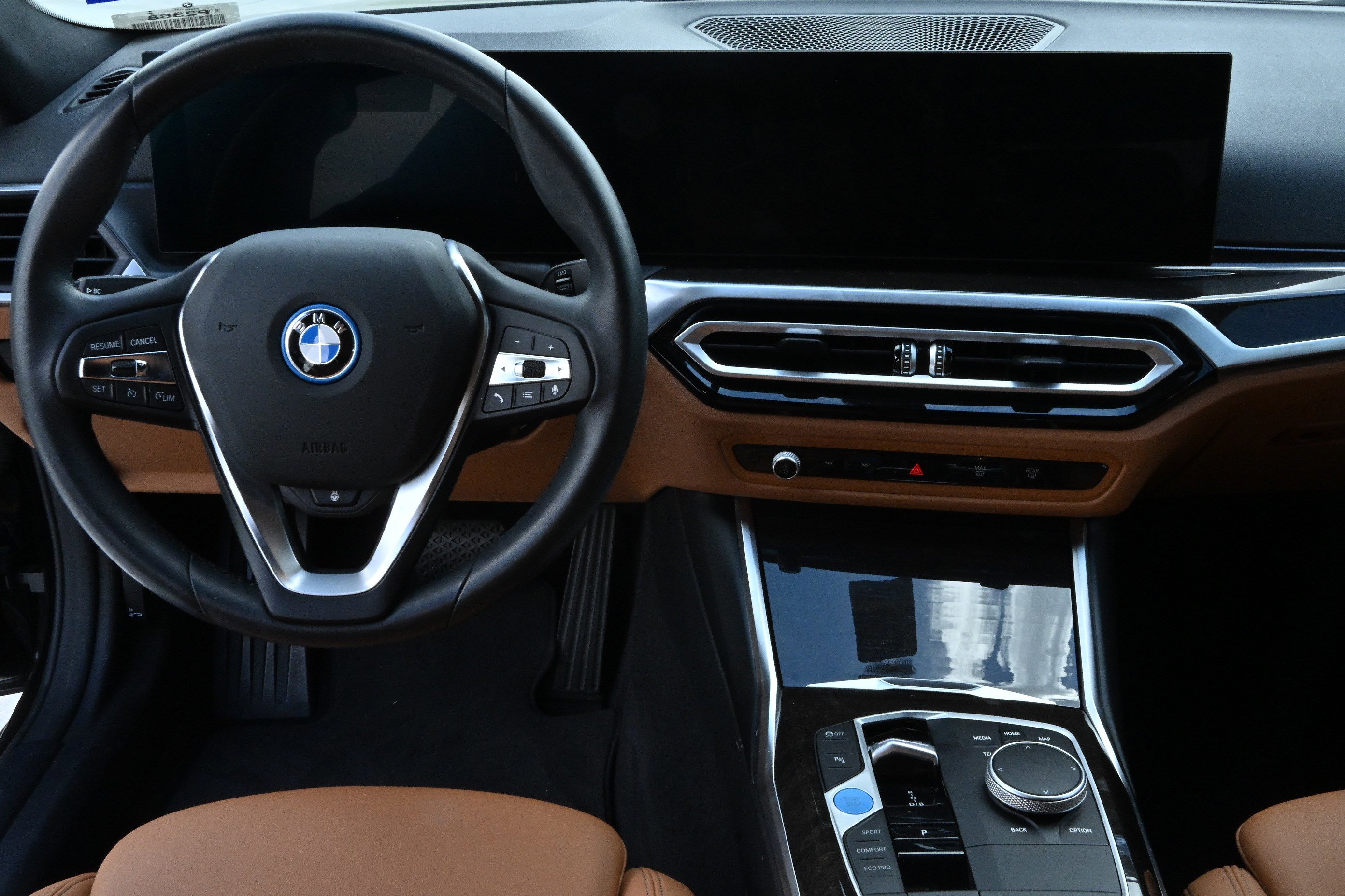 Certified 2023 BMW i4 eDrive40 w/ Premium Package RWD image 26