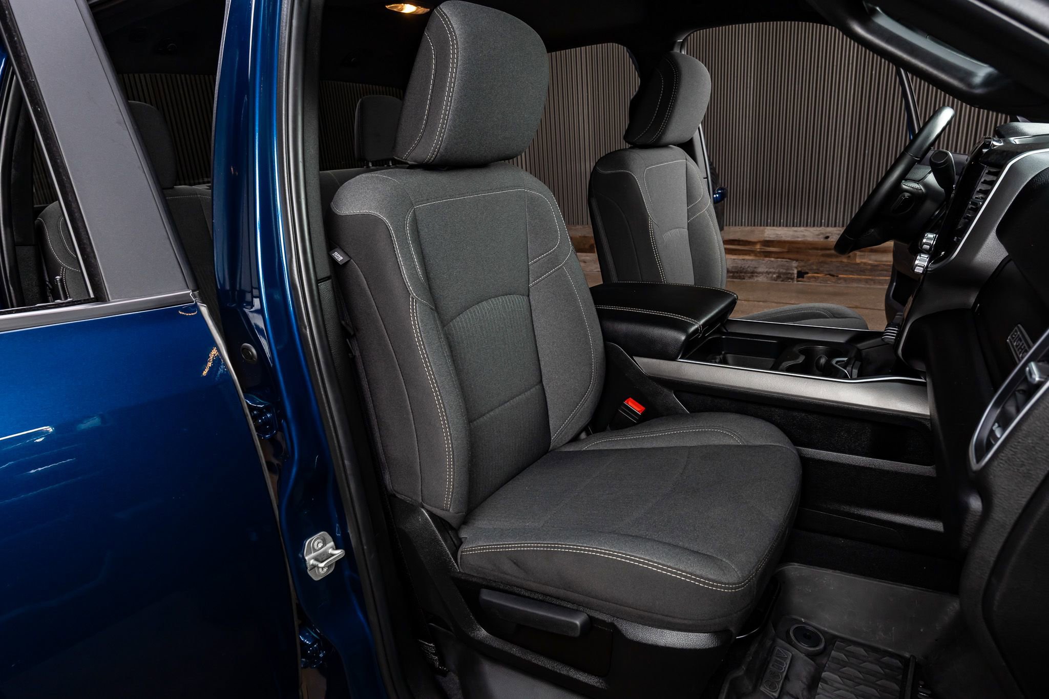 Used 2024 RAM 3500 Big Horn w/ Night Edition image 30