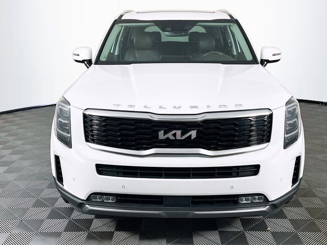 Used 2022 Kia Telluride SX w/ Towing Package FWD image 3