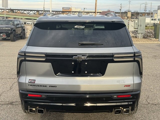 Certified 2024 Chevrolet Traverse RS w/ LPO, Floor Liner Package image 4