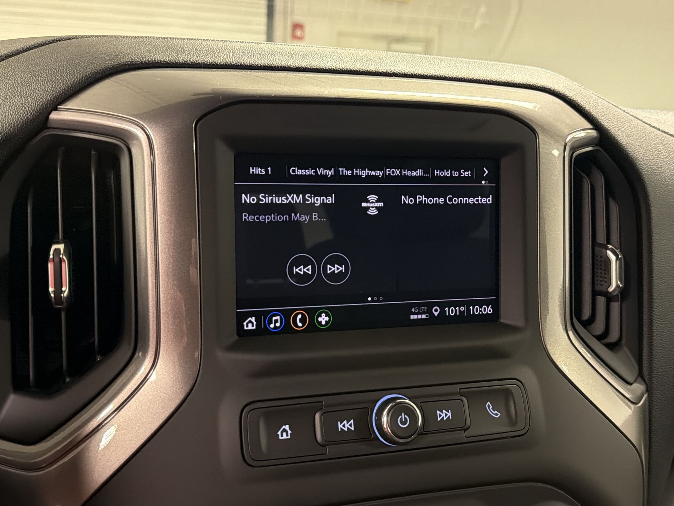 New 2026 Chevrolet Silverado 2500 Custom w/ Custom Value Package AWD/4WD image 27