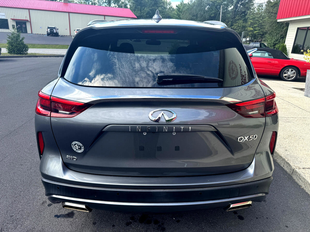 Used 2021 INFINITI QX50 Luxe w/ Appearance Package image 5