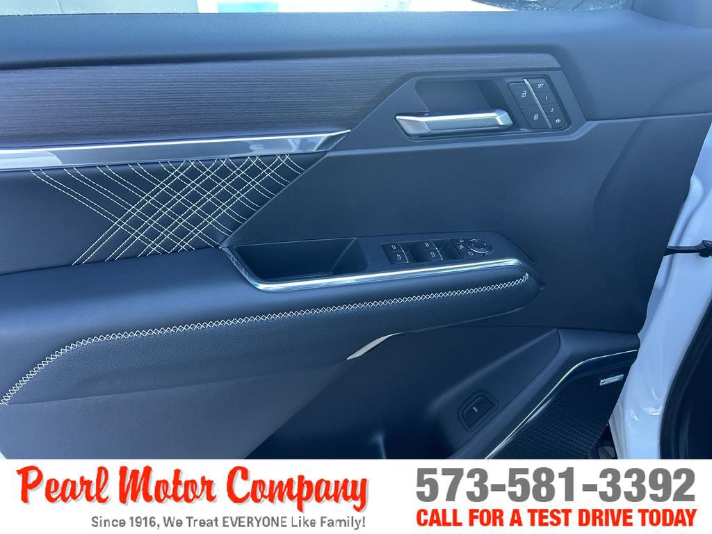 New 2026 GMC Acadia Denali w/ Super Cruise Package image 10