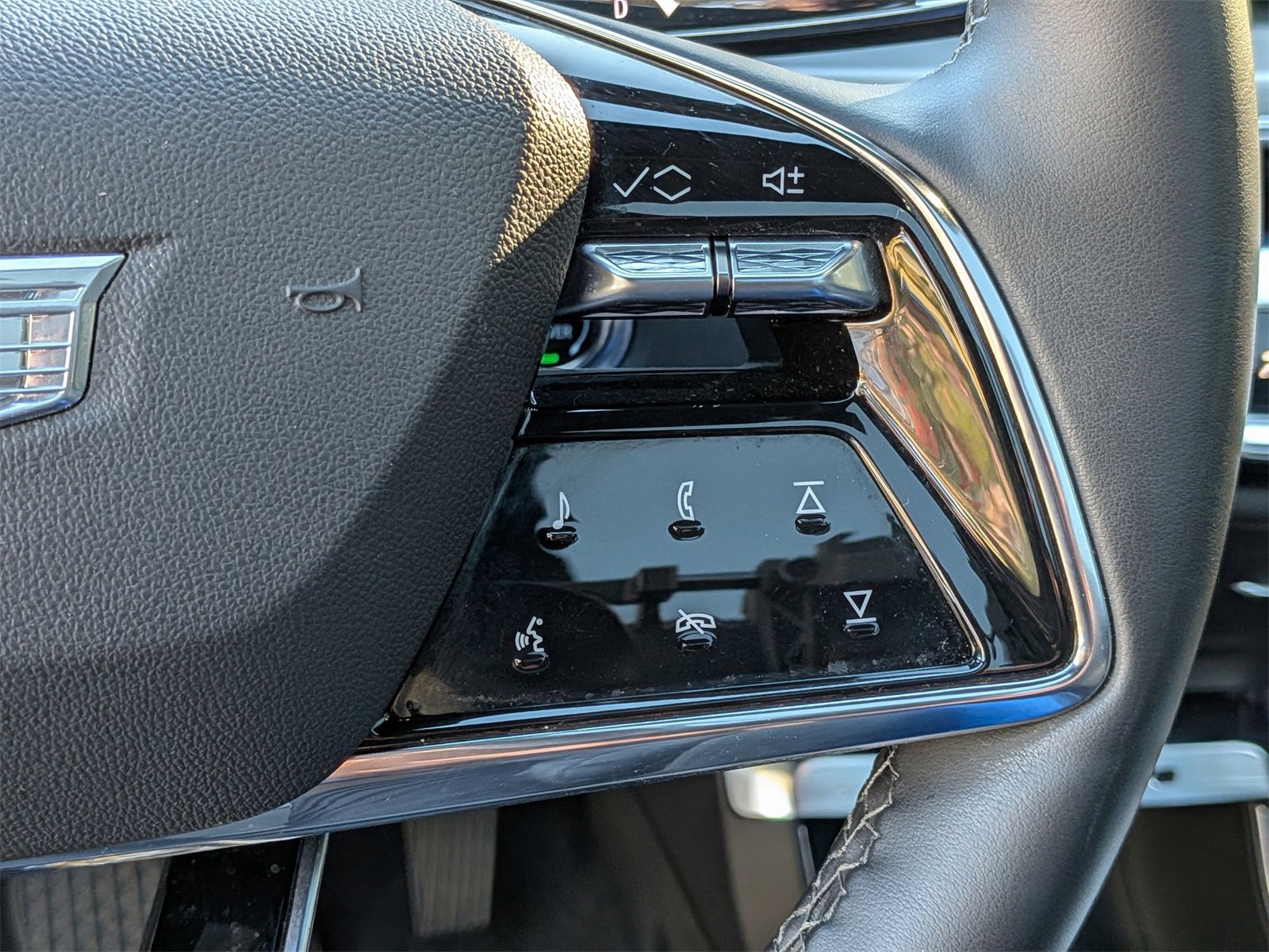 Used 2024 Cadillac Lyriq Sport image 19