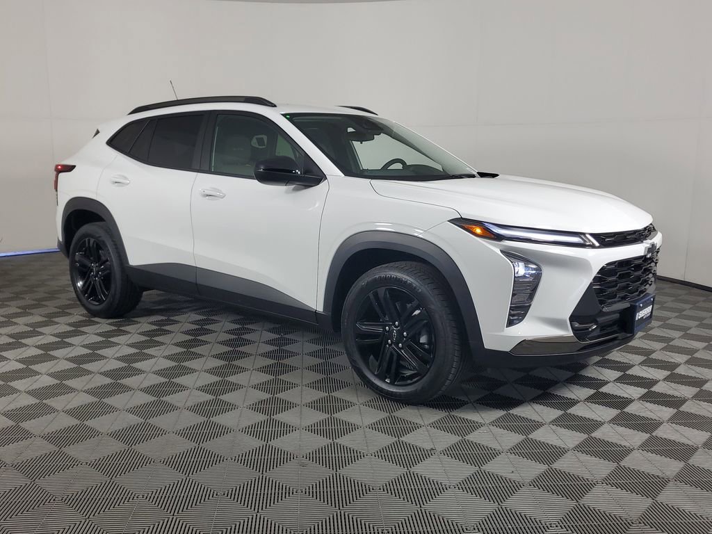 New 2026 Chevrolet Trax ACTIV image 2