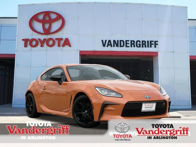 Used 2023 Toyota GR86 10th Anniversary SE image 1