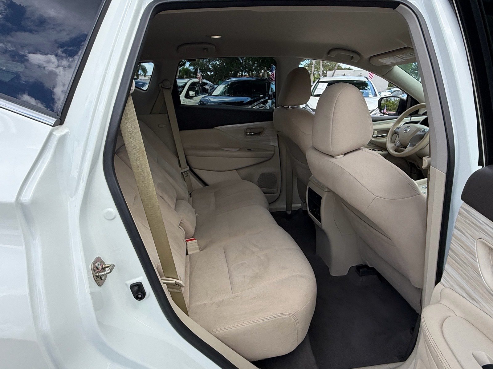 Used 2016 Nissan Murano SV FWD image 16