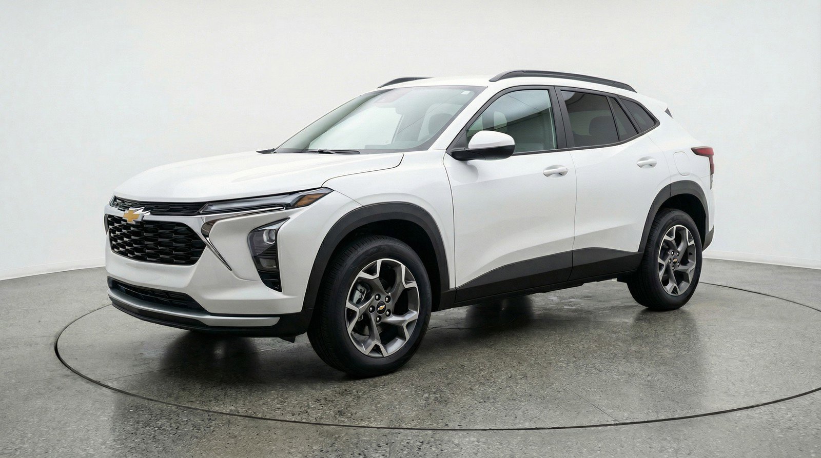 Used 2025 Chevrolet Trax LT image 3