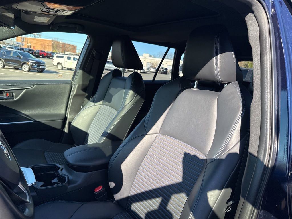 Used 2021 Toyota RAV4 XSE image 19