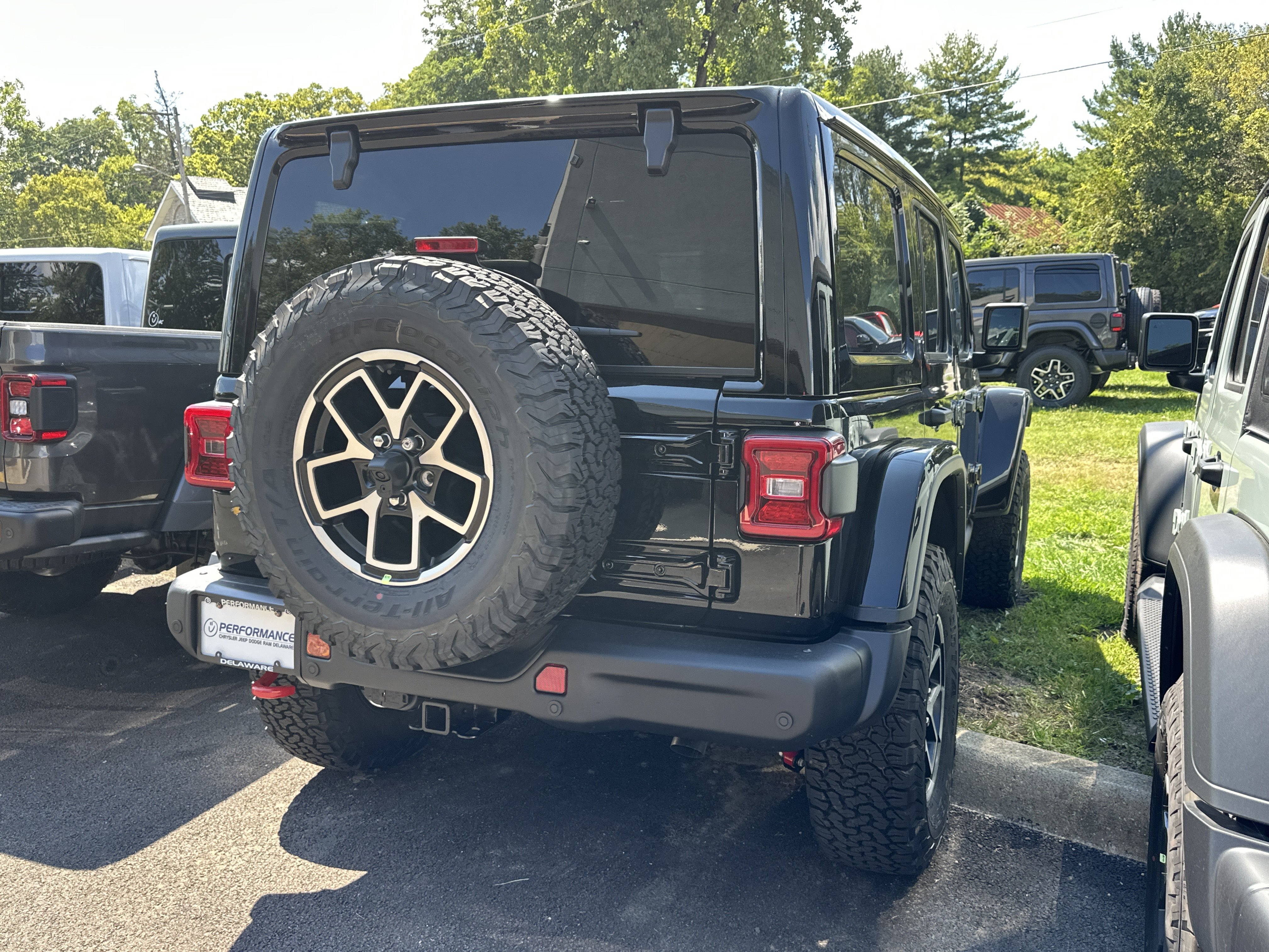 New 2027 Jeep Wrangler Unlimited Rubicon AWD/4WD image 18