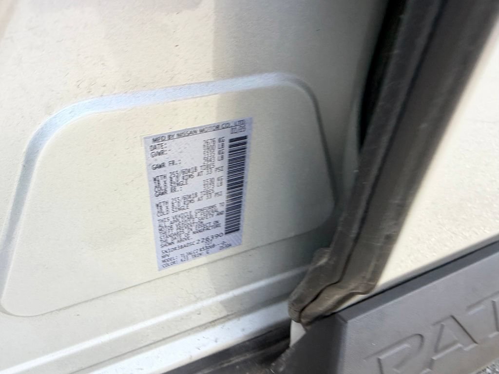 Used 2025 Nissan Pathfinder SV FWD image 30