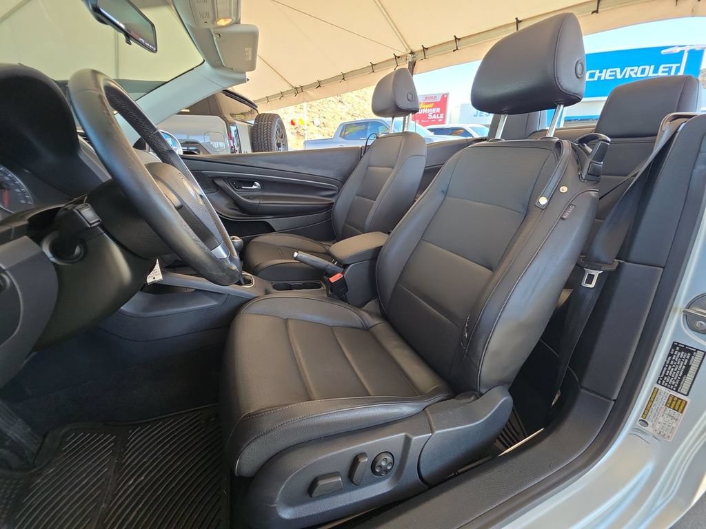 Used 2007 Volkswagen Eos 2.0T FWD image 18