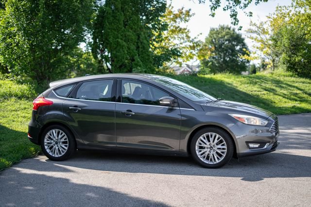 Used 2017 Ford Focus Titanium FWD image 4