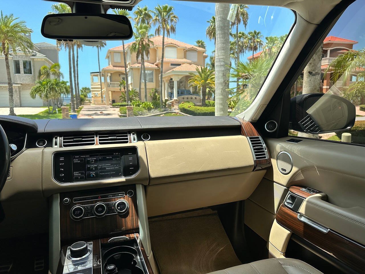 Used 2015 Land Rover Range Rover Supercharged AWD/4WD image 9