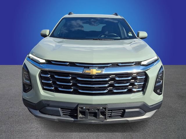 Used 2025 Chevrolet Equinox LT w/ Convenience Package II image 2