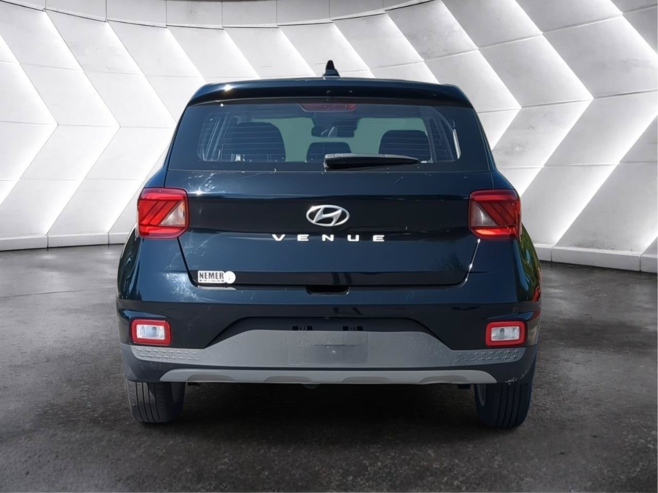 Used 2021 Hyundai Venue SE FWD image 23