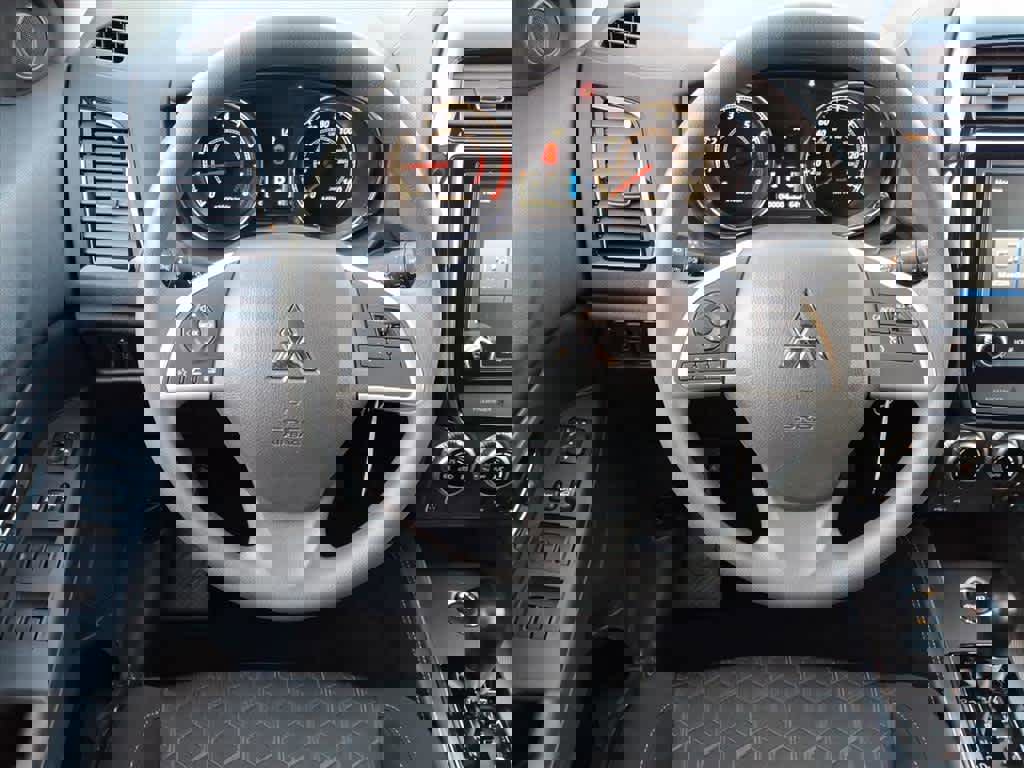 New 2026 Mitsubishi Outlander Sport ES image 5