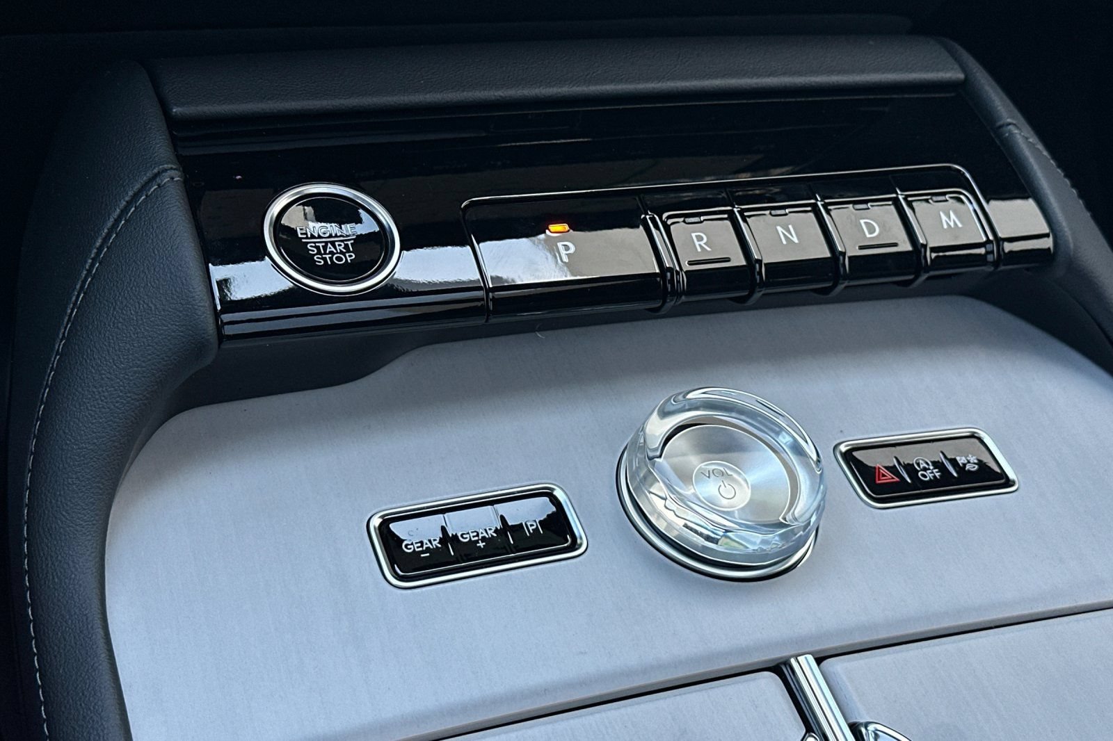 New 2026 Lincoln Navigator Reserve w/ Jet Appearance Package AWD/4WD image 21