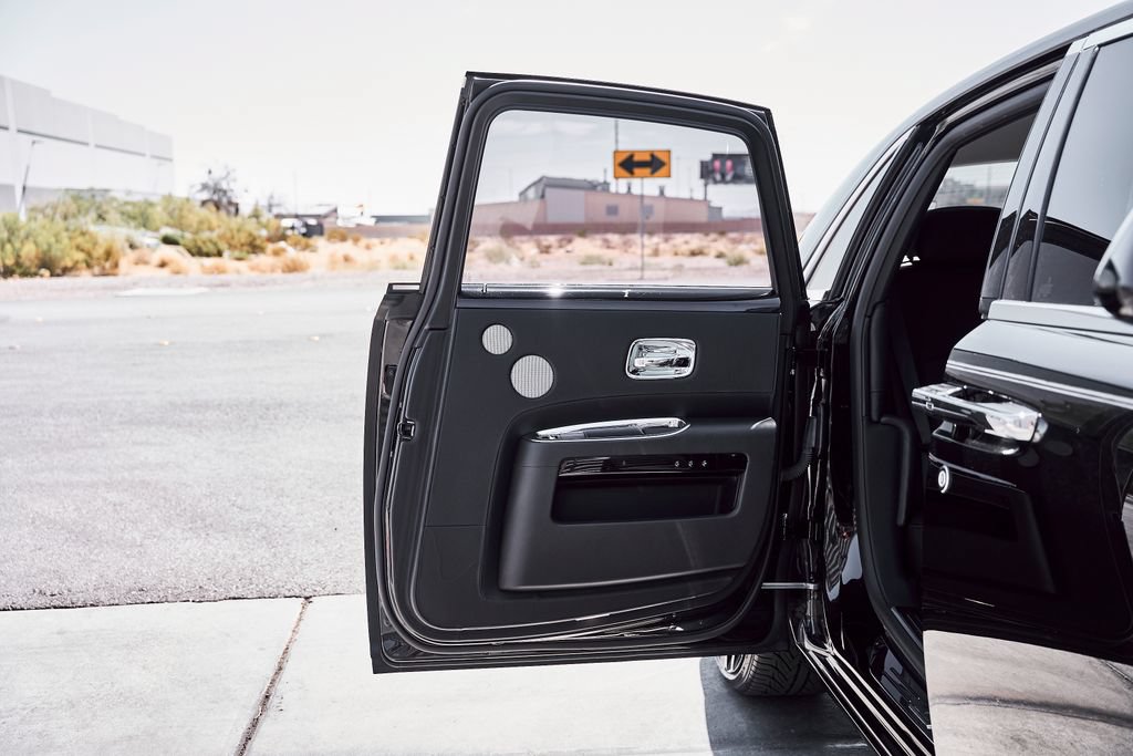 Used 2014 Rolls-Royce Ghost RWD image 25