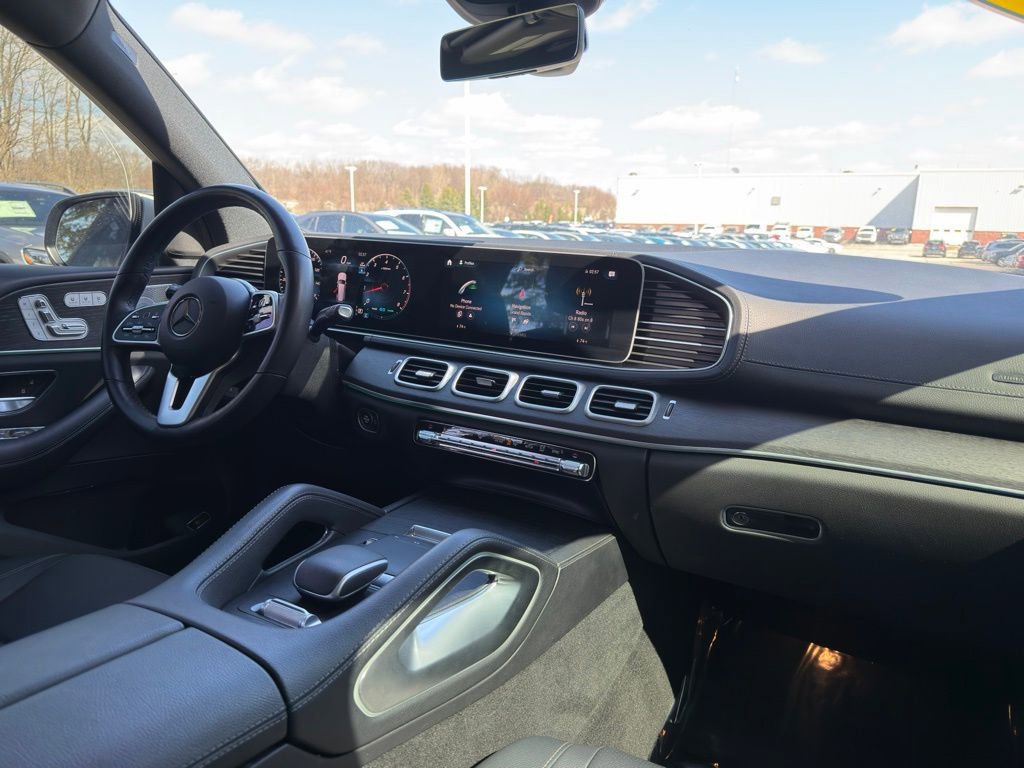 Used 2023 Mercedes-Benz GLS 450 4MATIC image 11