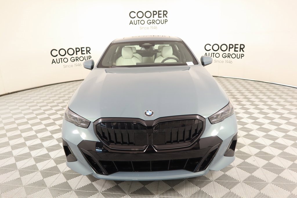 New 2025 BMW 530i xDrive w/ M Sport Package image 10