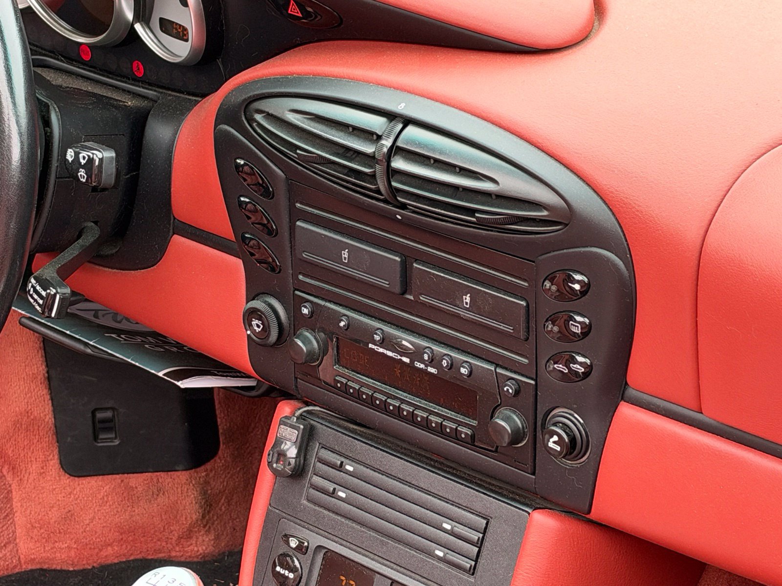 Used 2001 Porsche Boxster S RWD image 29