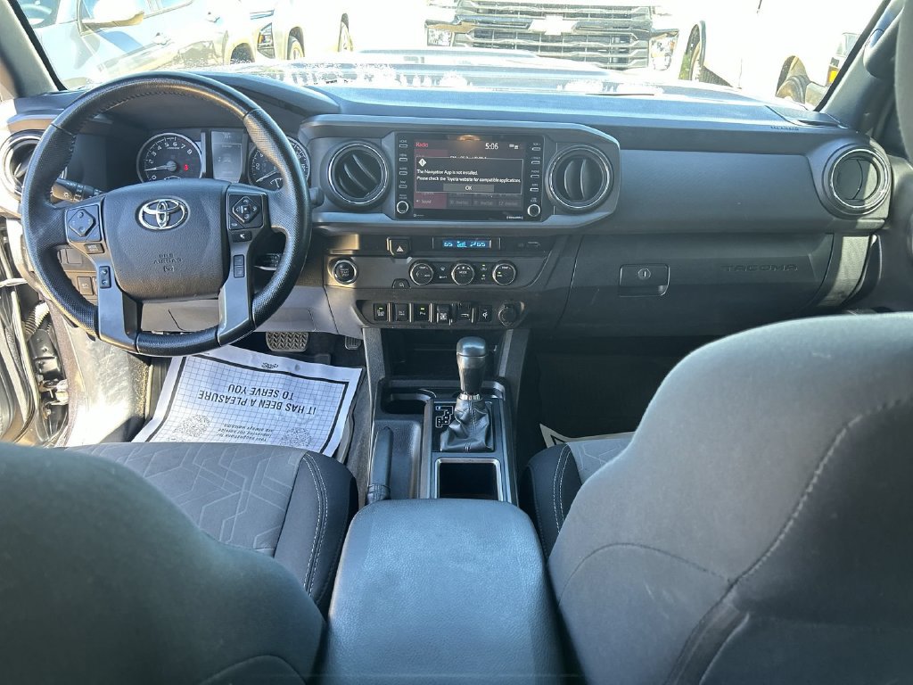 Used 2022 Toyota Tacoma TRD Sport w/ Technology Package RWD image 25