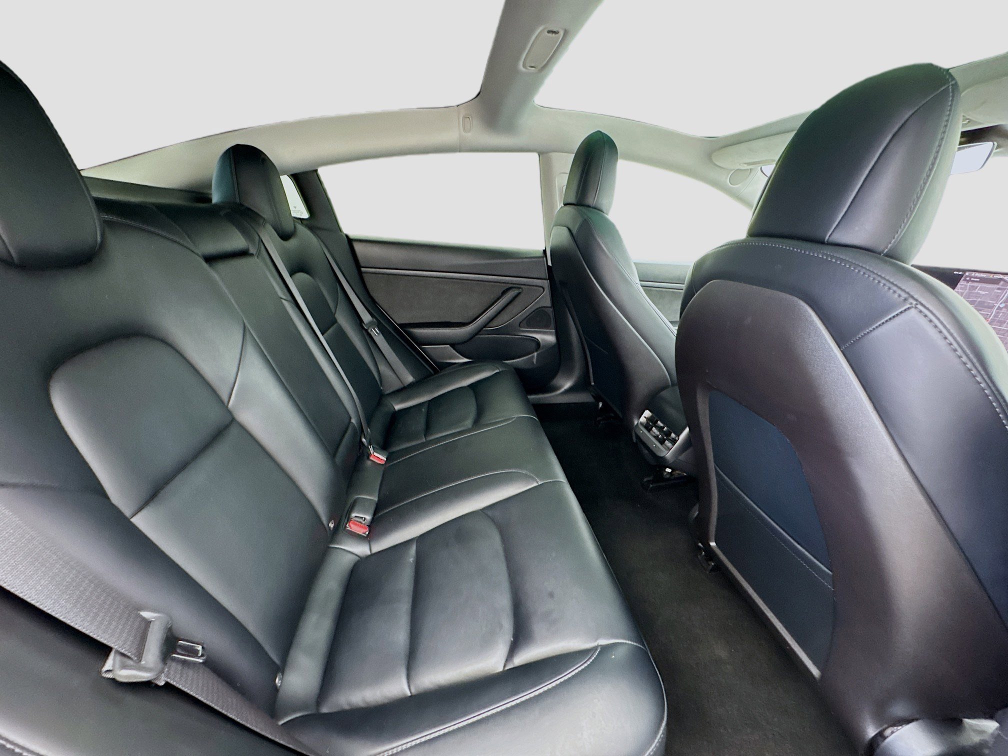 Used 2020 Tesla Model 3 Standard Range Plus image 19