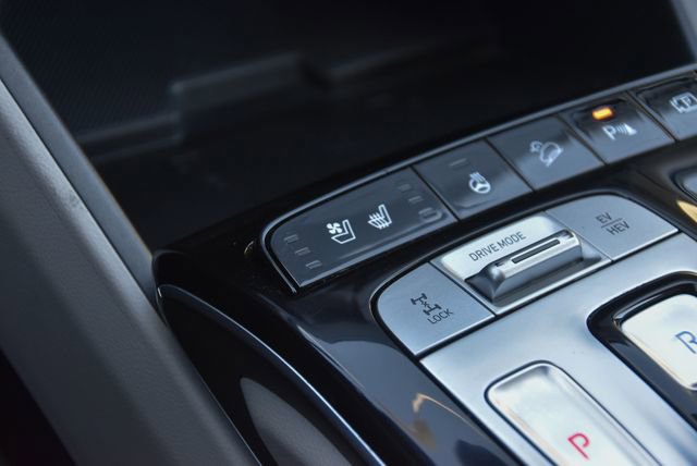 Used 2024 Hyundai Tucson Limited image 40