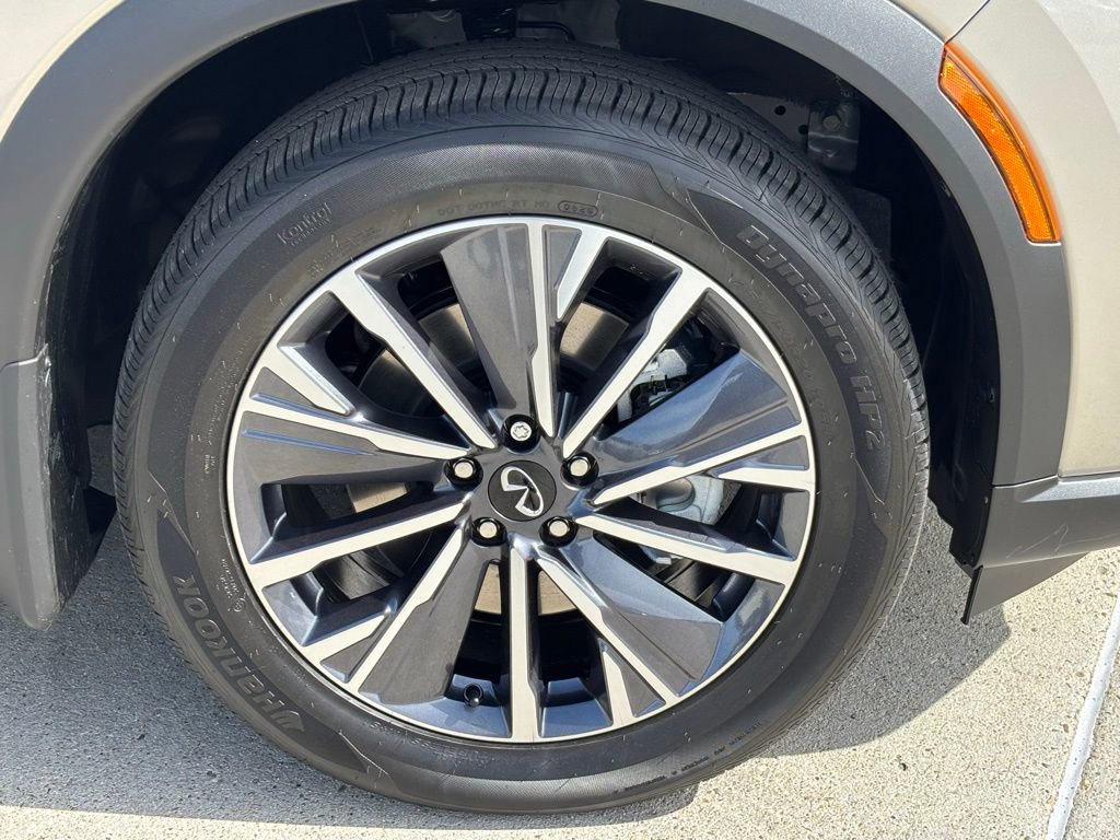 New 2026 INFINITI QX60 Luxe FWD image 30