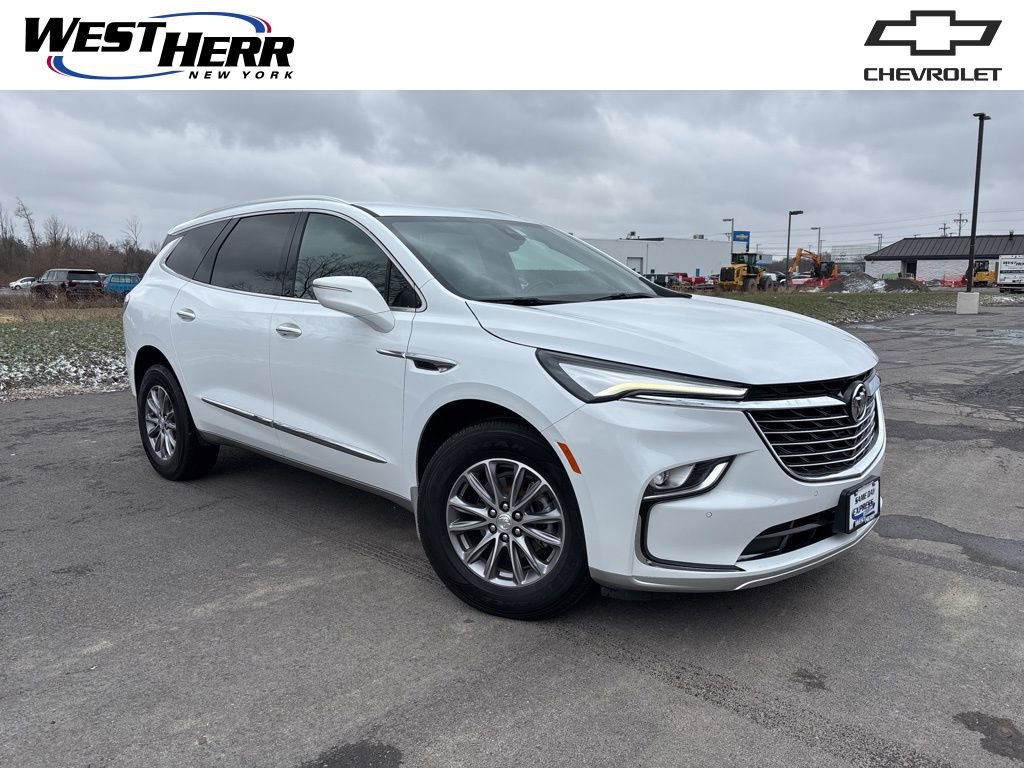 Used 2022 Buick Enclave Essence w/ Trailering Package, 5000 lbs.