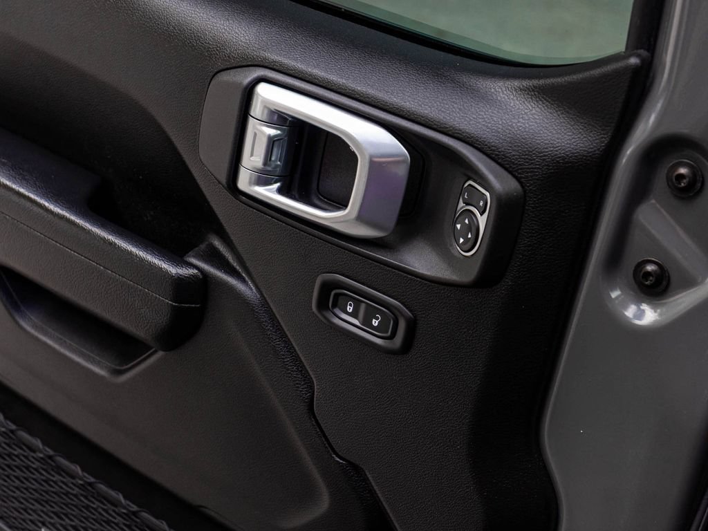 Used 2023 Jeep Wrangler Unlimited Sport AWD/4WD image 12