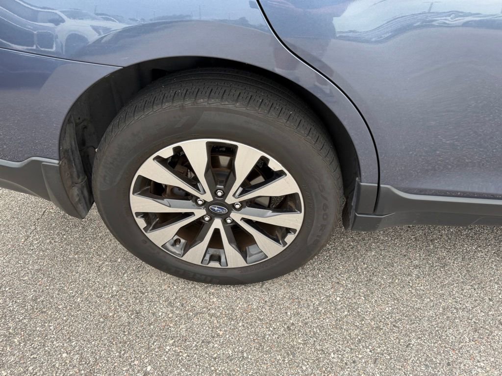 Used 2016 Subaru Outback 2.5i Limited AWD/4WD image 5