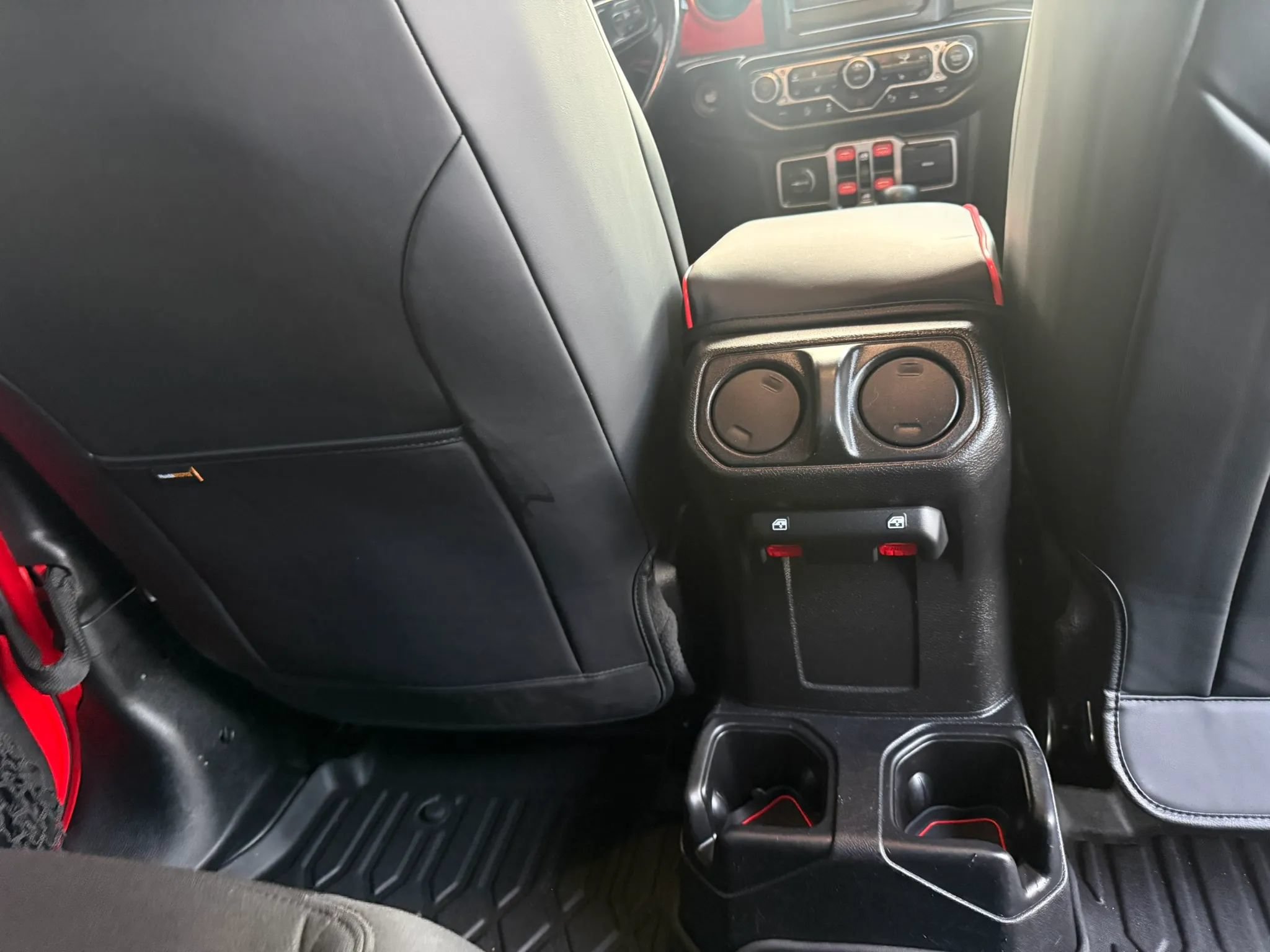 Used 2020 Jeep Gladiator Sport w/ Quick Order Package 24S AWD/4WD image 28