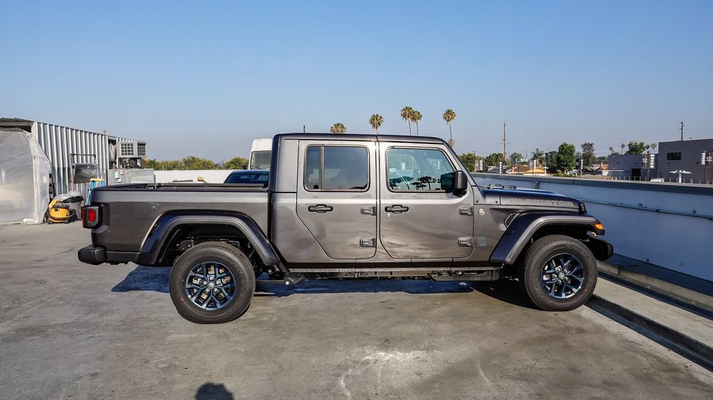 New 2026 Jeep Gladiator Sport AWD/4WD image 13