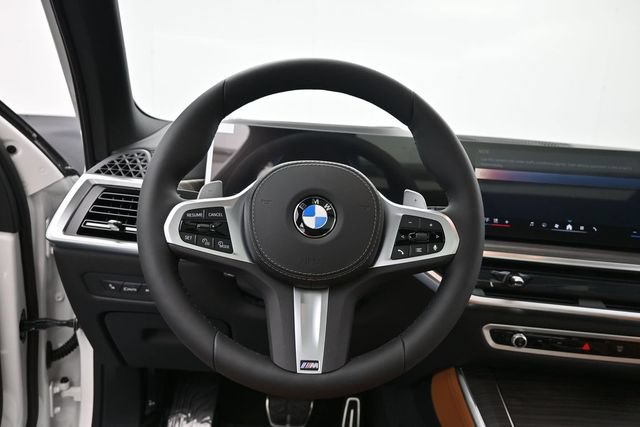 New 2026 BMW X5 xDrive40i w/ M Sport Package AWD/4WD image 13