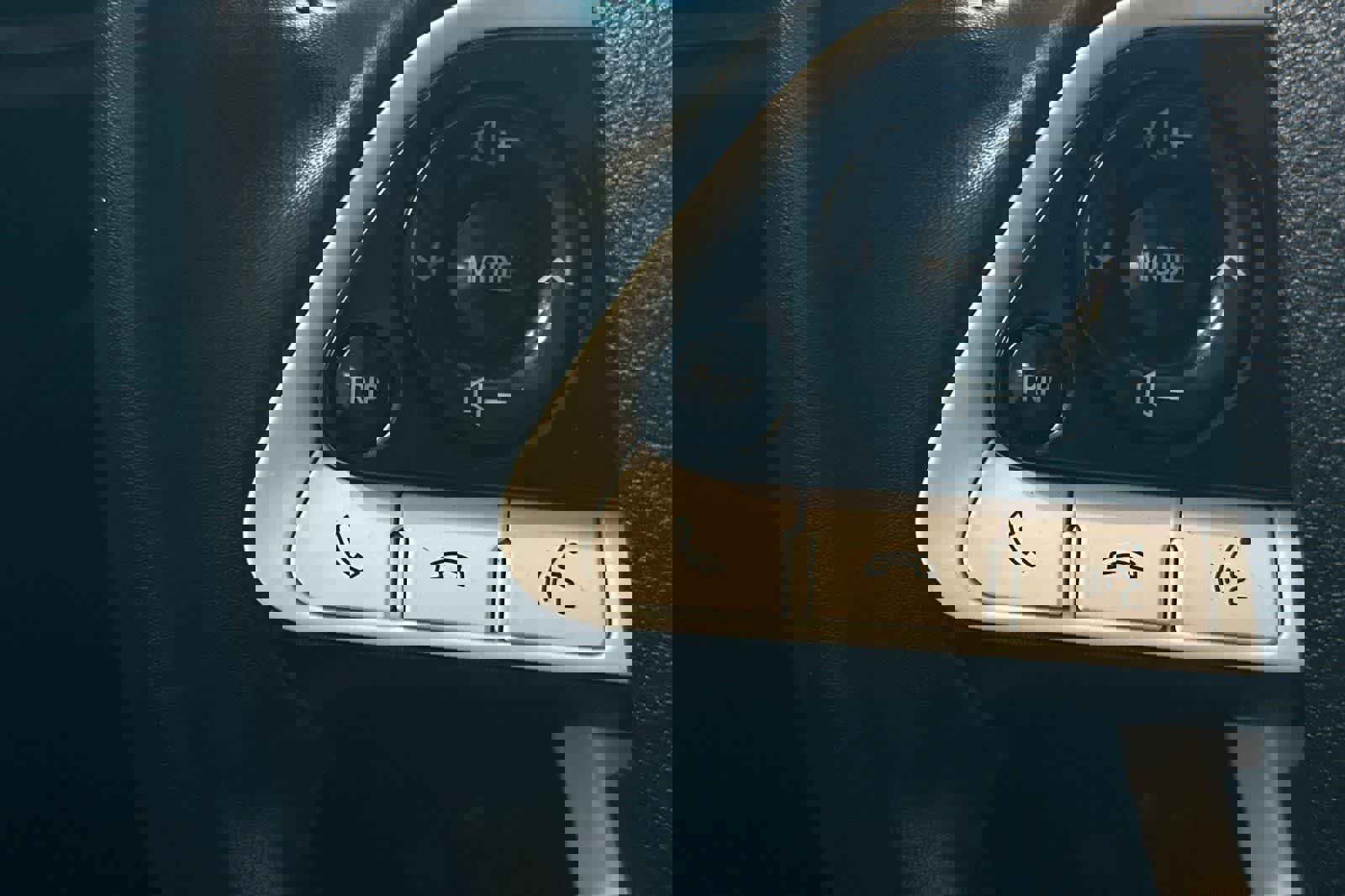 Used 2019 Toyota Prius Prime Advanced w/ Carpet Mat Package image 30