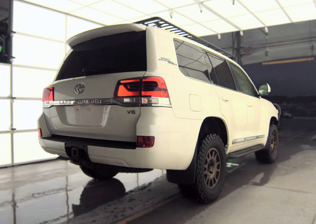Used 2018 Toyota Land Cruiser AWD/4WD image 3